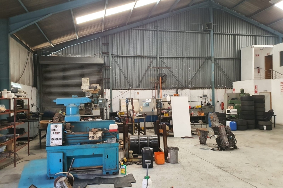 Commercial Property for Sale in Sidwell Eastern Cape